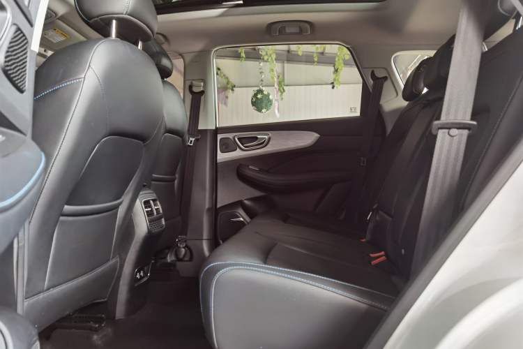 Used Roewe RX5 2020 PLUS 300TGI Automatic Ali National Style Luxury Edition