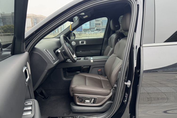 Used Li Auto L9 2022 Max model
