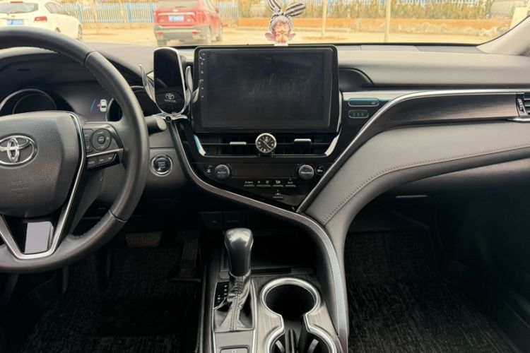 Used Toyota Camry 2021 2.0G Luxury Edition
