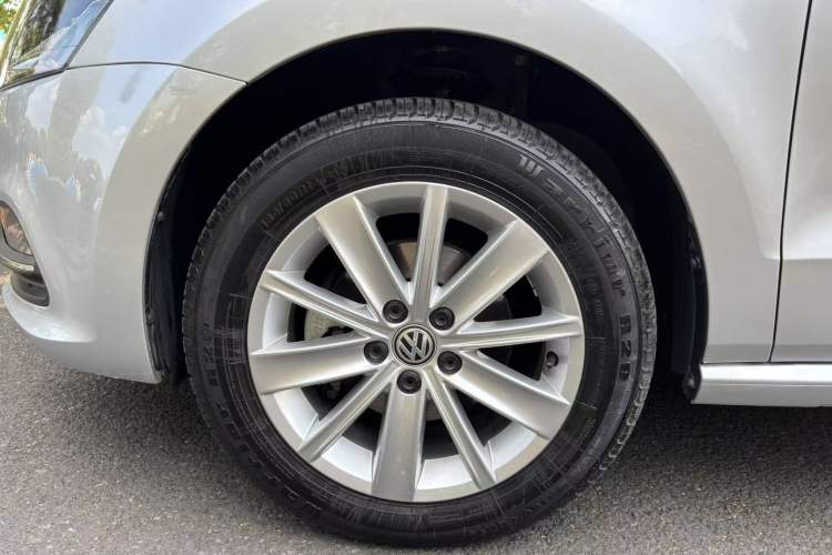 Used Volkswagen Polo 2014 1.6L Automatic Comfort Edition
