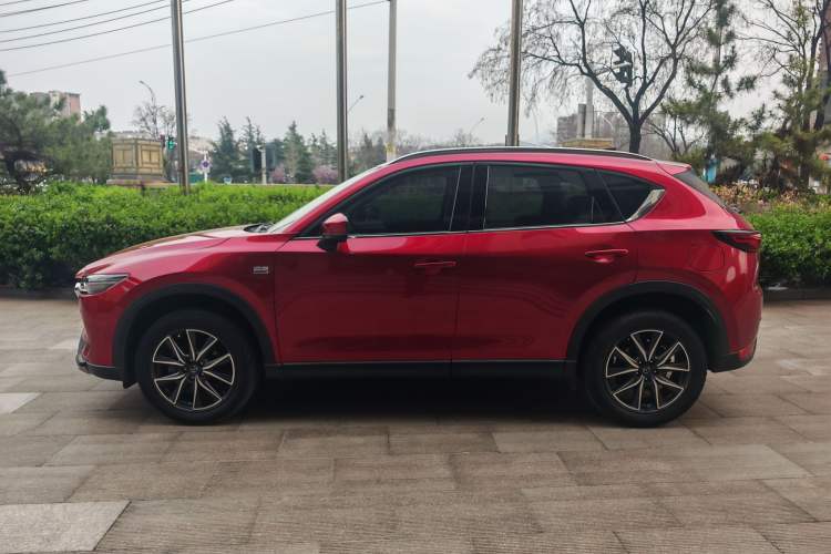 Used Mazda CX-5 2017 2.5L Automatic 4x4 ZhiZun Version China V Standard
