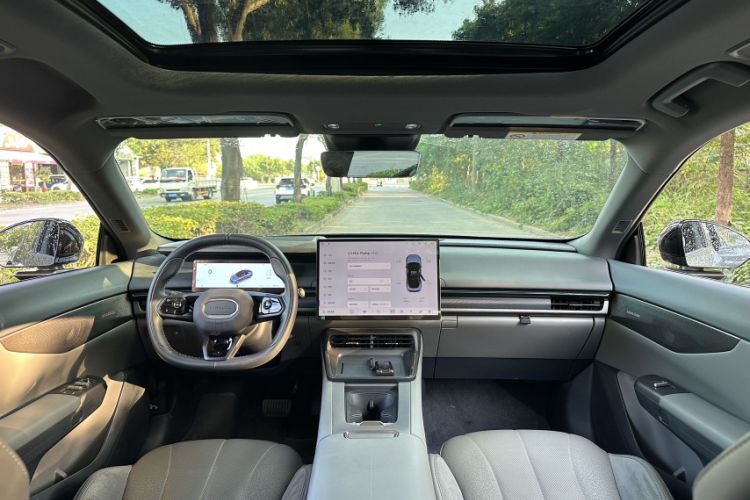 Used Lynk & Co 07 2024 EM-P 126 Long-Range Halo