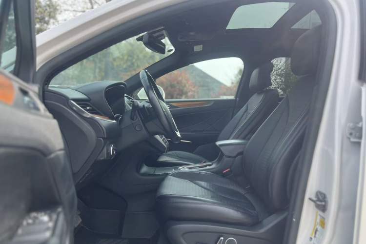 Used Lincoln MKC 2018 2.0T Four-Wheel Drive Zunya Edition