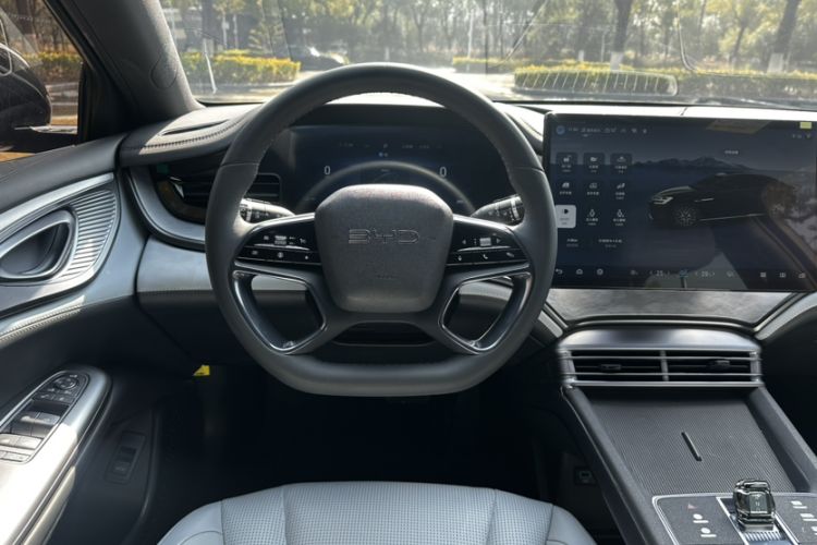 Used BYD Seal 2023 DM-i 1.5L 121km Luxury Model