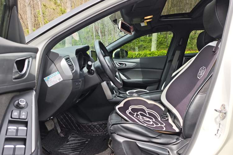 Used Mazda CX-4 2018 2.0L Automatic Two-Wheel Drive Blue Sky Exploration Version China V Standard Interior 1