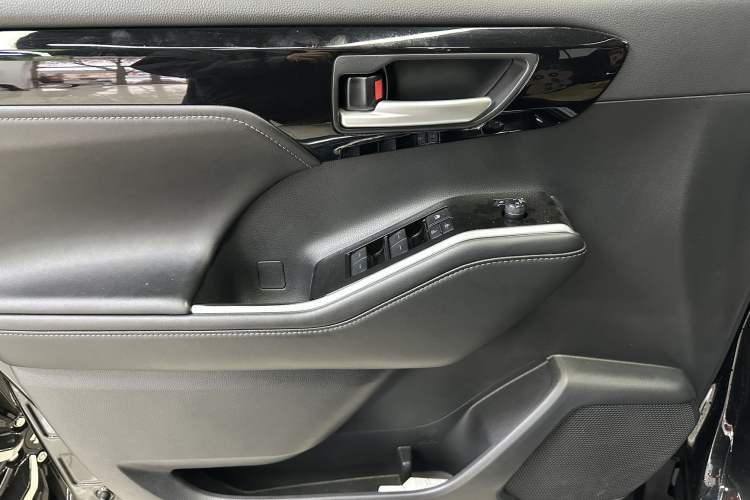 Used Toyota Highlander 2022 380T Four-Wheel Drive Prestige Edition 7-Seater Interior 10