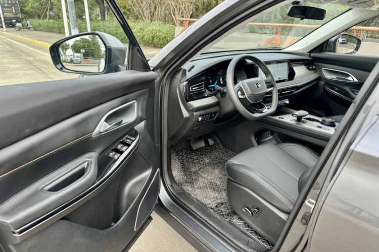 Used Changan X7 PLUS 2024 1.5T Automatic Luxury 7-Seater
