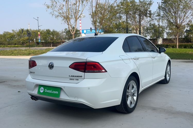 Used Volkswagen Lamando 2015 280TSI DSG Comfort Edition
