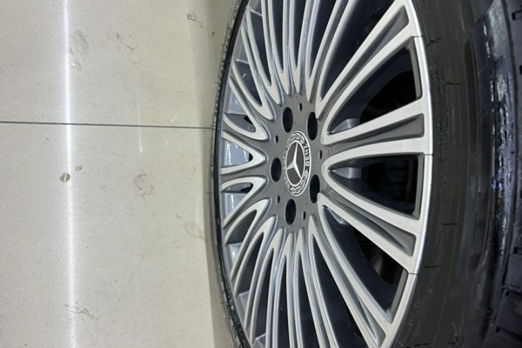 Used Mercedes-Benz E-Class 2022 Revised Version E 300 L Luxury Edition Interior 8