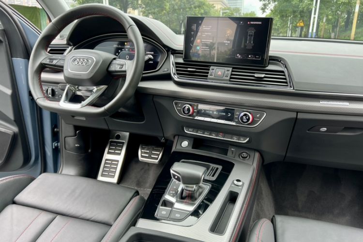 Used Audi Q5L 2022 40T RS Package Performance Model
