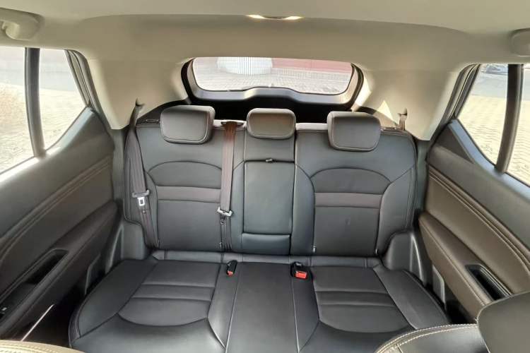 Used GAC Trumpchi GS3 2017 200T Automatic Luxury Edition Headliner