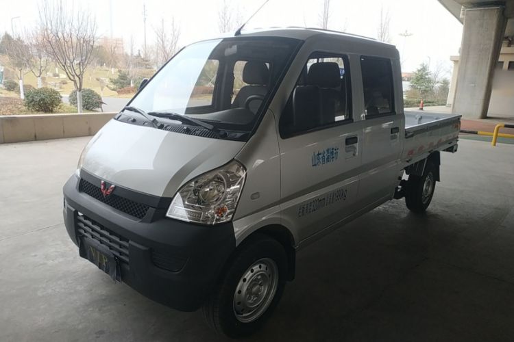 Used Wuling Rongguang Small Truck 2023 1.5L Double-Cab LAR
