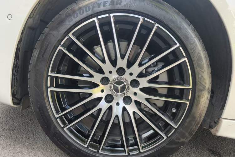 Used Mercedes-Benz C-Class 2024 Restyled C 260 L Sport Edition Exterior 6