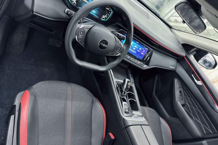 Used Dongfeng Aeolus Yixuan MAX 2023 1.5T Super-Powered Dad Edition Interior 1