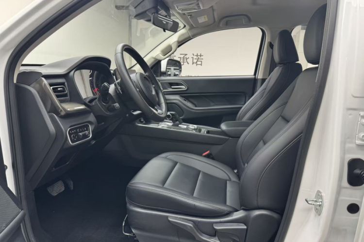 Used Great Wall Poer 2024 2.4T Commercial Version Automatic Diesel 4x4 Elite Edition Interior 5