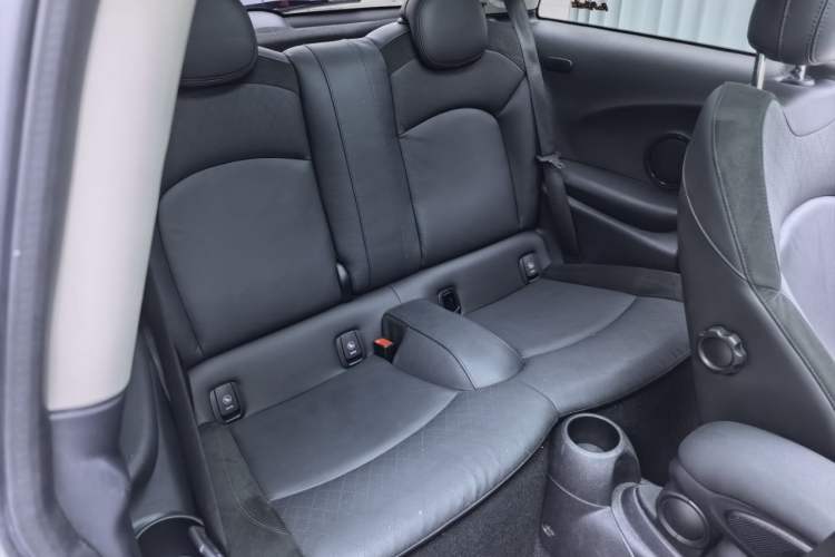 Used MINI MINI 2022 1.5T COOPER Artist