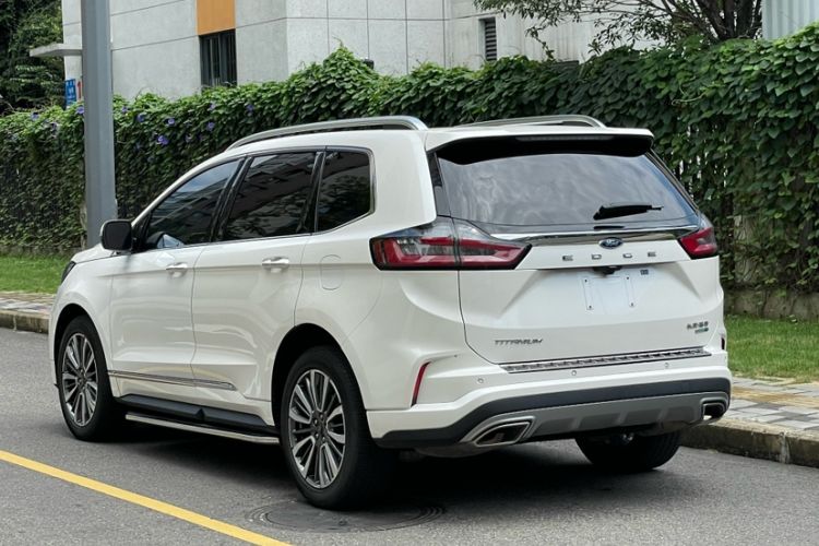 Used Ford Edge 2021 PLUS EcoBoost 245 Two-Wheel-Drive Titanium 7-Seater