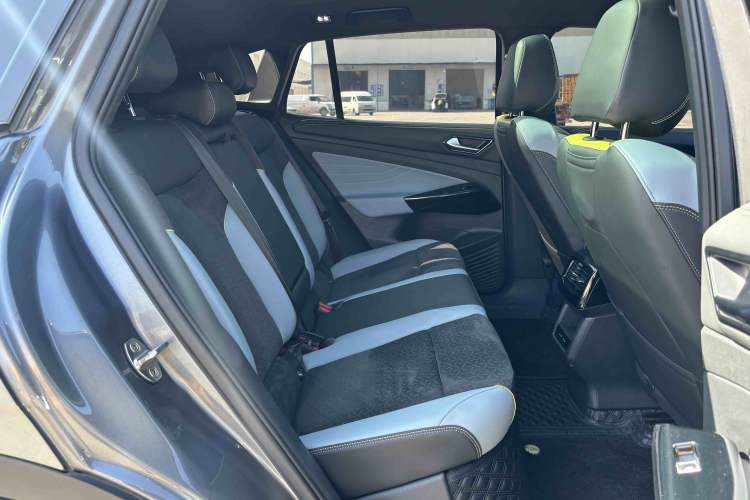 Used Volkswagen ID.4 X 2021 Pro Smart Long-Range Edition