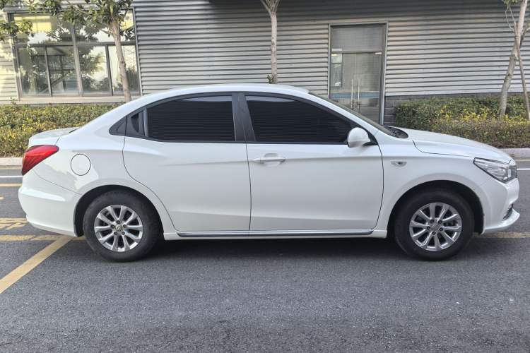 Used GAC Trumpchi GA3S Vision 2016 200T Manual Elite Edition