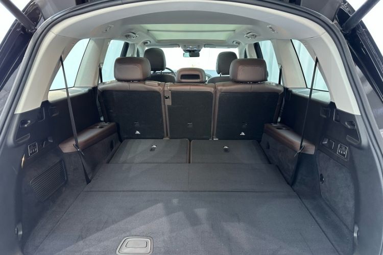 Used Mercedes-Benz GLS 2021 Refresh GLS 450 4MATIC Fashion Edition Interior 9