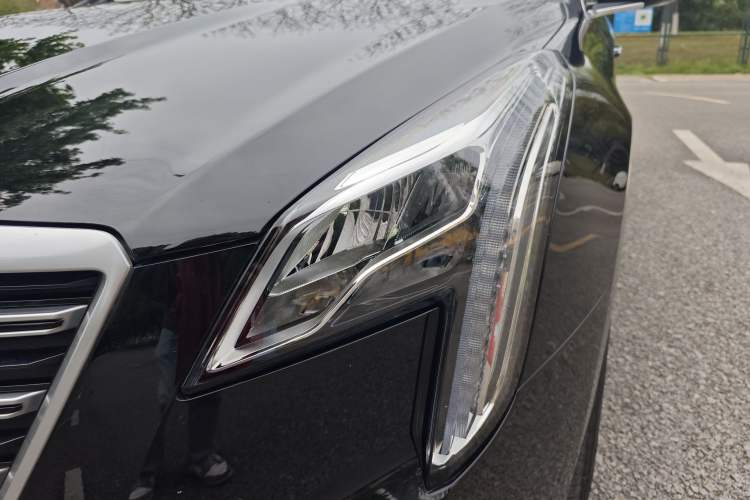 Used Cadillac XTS 2018 28T Elite Edition Left Front Headlight