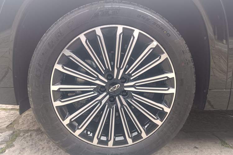 Used Chery Tiggo 9 2025 2.0T Automatic Two-Wheel Drive Luxury Edition 5 Seats