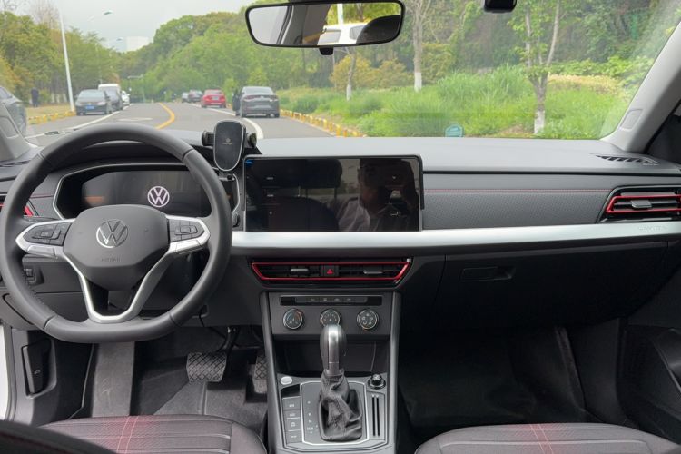 Used Volkswagen Lavida 2024 300TSI DSG Starry Sky Deluxe Edition Center Console