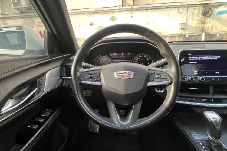 Used Cadillac CT4 2021 28T Luxury Model Interior 7