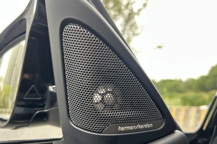 Used BMW M4 2014 M4 Convertible Coupé
