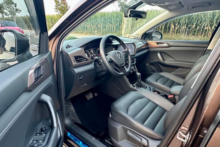 Used Volkswagen Tharu 2019 280TSI Two-Wheel Drive Luxury Version China VI Standard