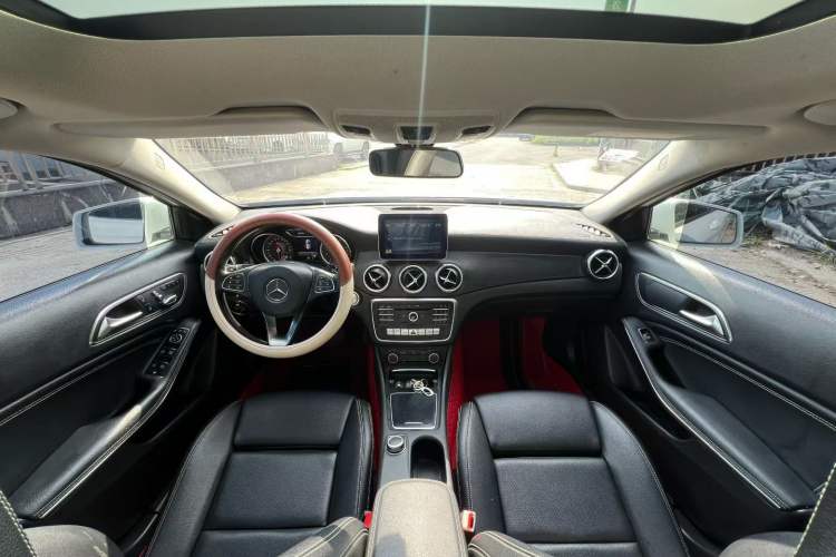 Used Mercedes-Benz GLA 2017 GLA 200 Fashion Model