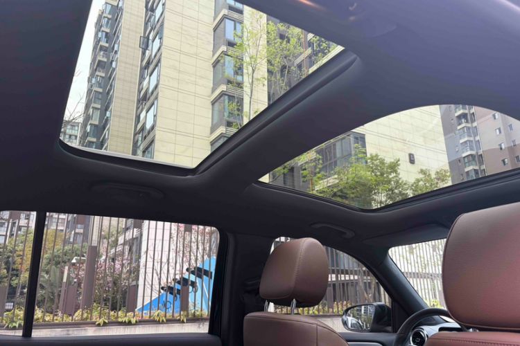 Used Mercedes-Benz GLB 2022 Second Facelift GLB 200 Dynamic Edition Interior 7