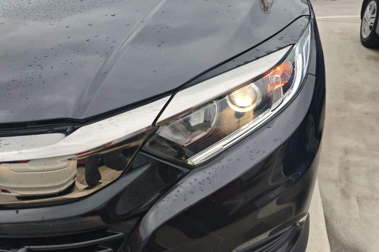 Used Honda Vezel 2020 1.5L CVT Pioneer Edition