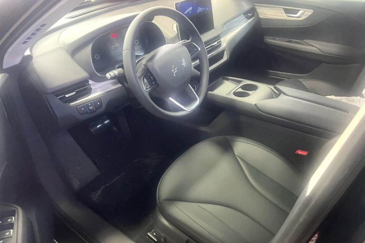 Used Hongqi E-QM5 2025 500km Range Commuter Version
