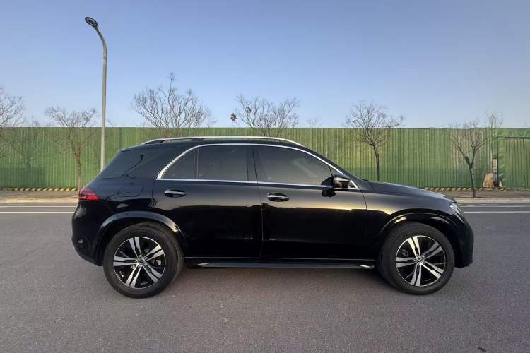 Used Mercedes-Benz GLE 2024 GLE 350 4MATIC Stylish Model Exterior 2