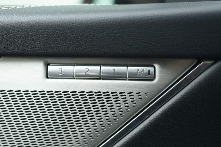 Used Jaguar F-PACE 2021 250 PS R-Dynamic S
