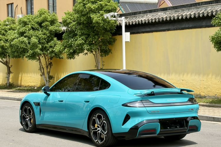 Used Xiaomi Auto SU7 2024 Four-Wheel Drive Ultra-Long Range Advanced Intelligent Driving Max Edition Exterior 1