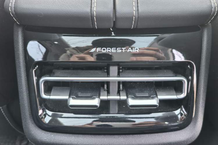 Used CHANGAN UNI-K 2024 2.0T Two-Wheel Drive YueShang Trim Interior 8