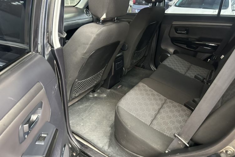 Used Haval H5 Classic 2011 Zhizun Edition 2.4L Four-Wheel Drive Deluxe Differential Version
