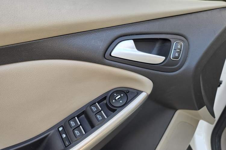 Used Ford Focus 2015 Sedan EcoBoost 180 Automatic Flagship Model