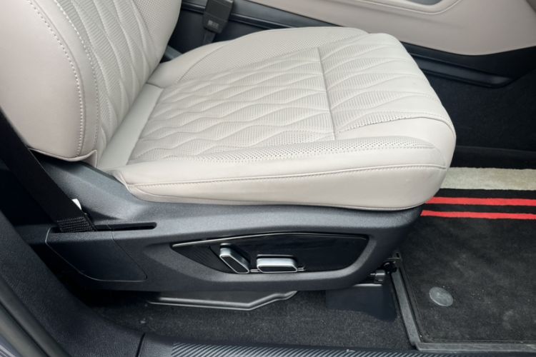 Used BYD Tang New Energy 2024 DM-i Glory Edition 112KM Prestige Model