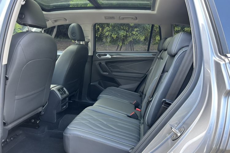 Used Volkswagen Tiguan L 2022 330TSI Automatic Two-Wheel Drive R-Line Enhanced Edition