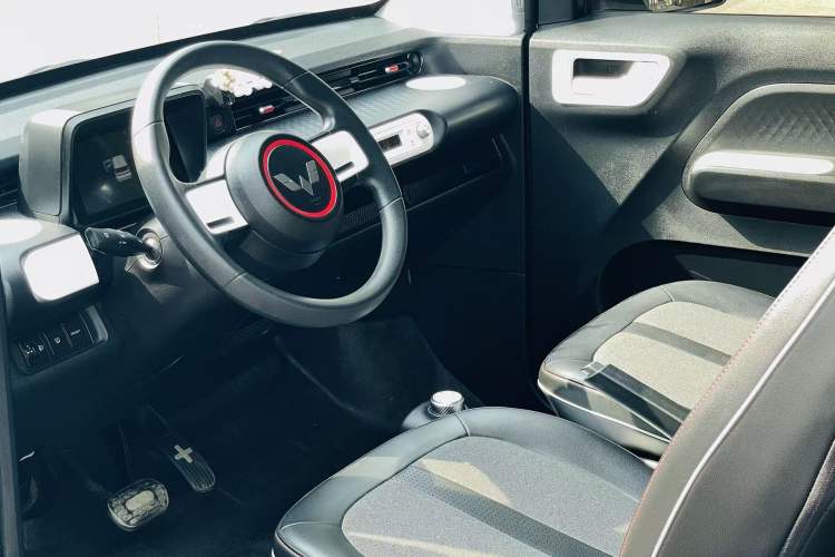 Used Wuling Hongguang MINIEV 2022 GAMEBOY 200km Gaming Edition with Lithium Iron Phosphate