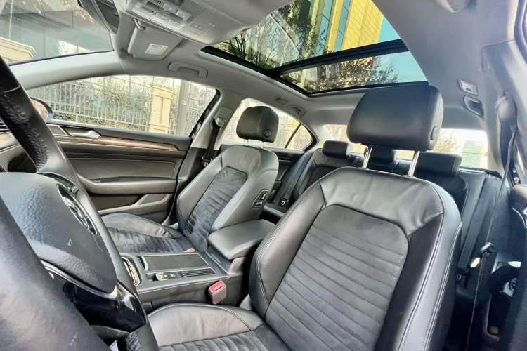 Used Volkswagen Magotan 2018 380TSI DSG Luxury Model
