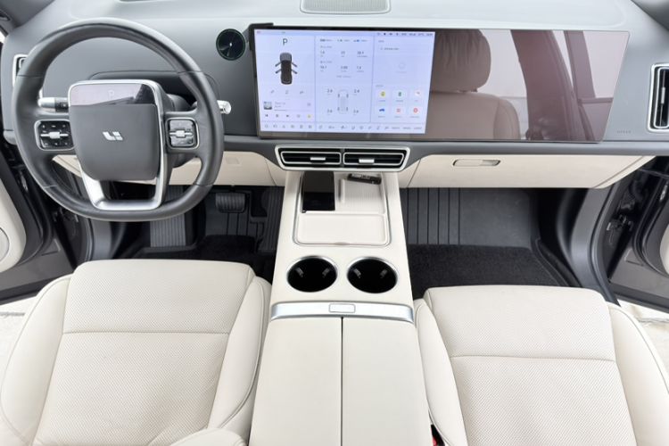 Used Li Auto L9 2022 Max model Interior 5