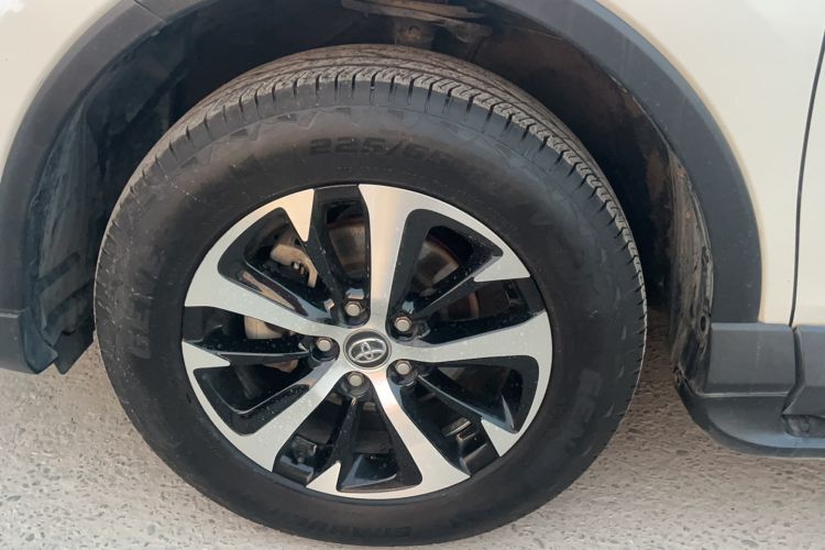 Used Toyota RAV4 2016 2.0L CVT Two-Wheel Drive Fashion Edition China V Standard Exterior 7