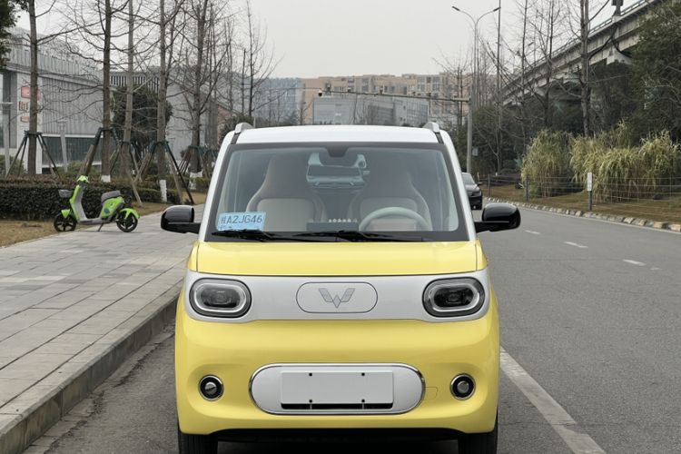 Used Wuling Hongguang MINIEV 2024 3rd Generation 215km Advanced Version
