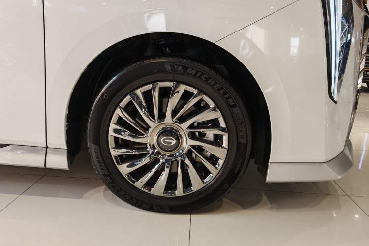 Used GAC Trumpchi M8 2023 Zongshi Series Dual-Motor Flagship Edition
