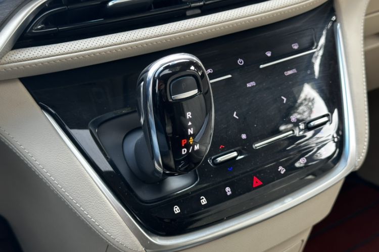 Used Buick GL8 2023 ES Lu Zun Flagship Model
