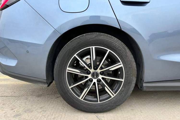 Used BYD Seal 06 New Energy 2025 DM-i Smart Drive 120KM Deluxe Model Exterior 10